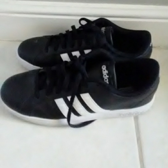 adidas Shoes - Black adiddas